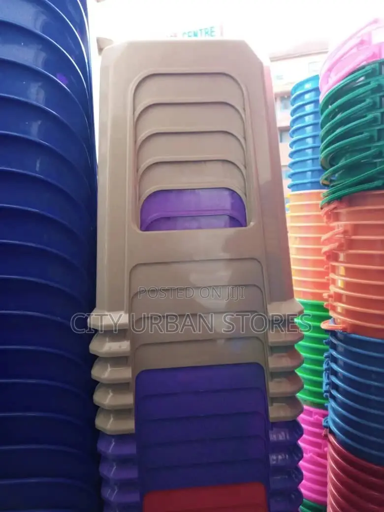 T L Plastic Chairs