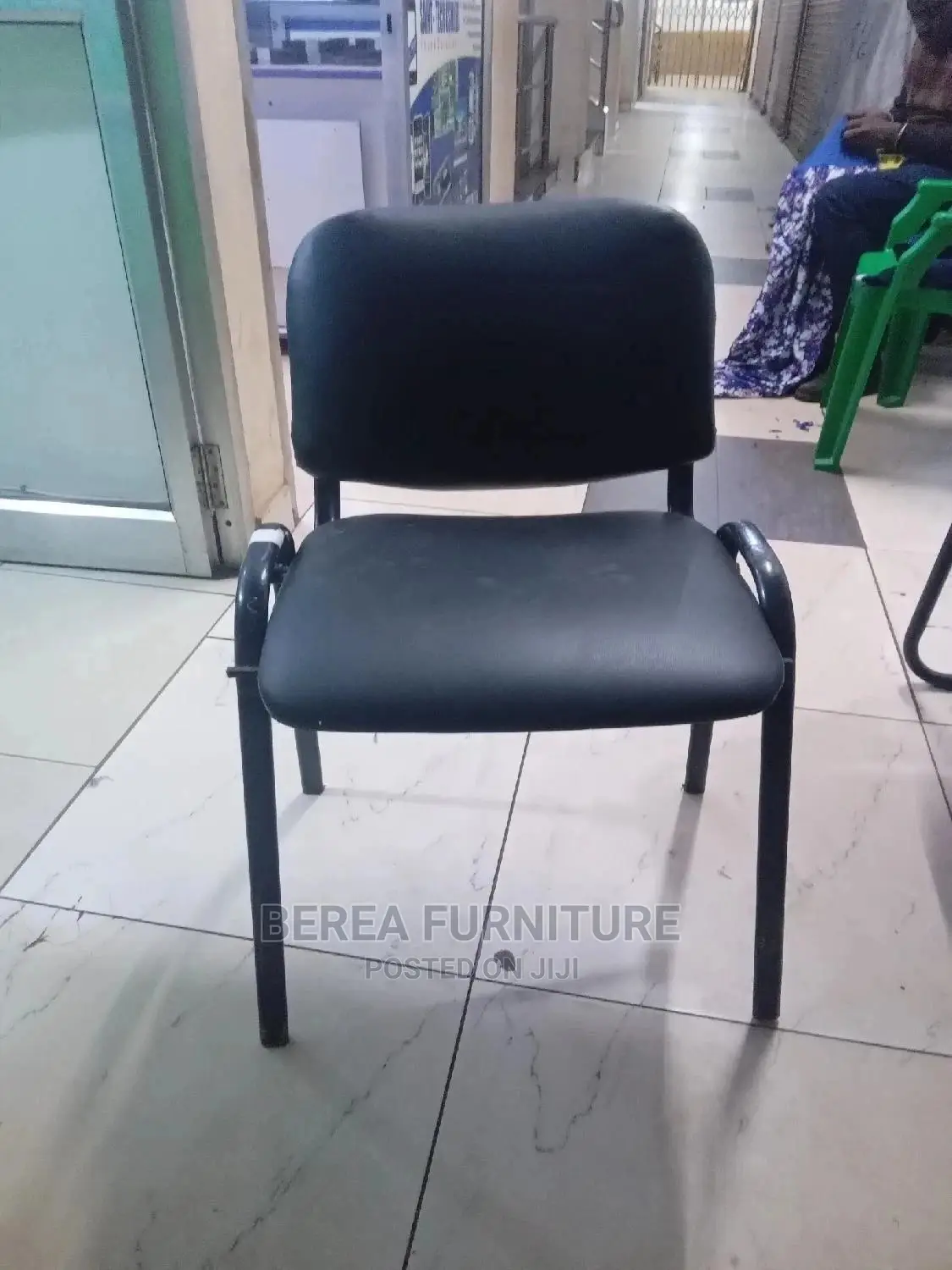 Black Visitors Chair