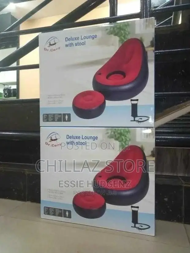 Deluxe Lounge With a Stool