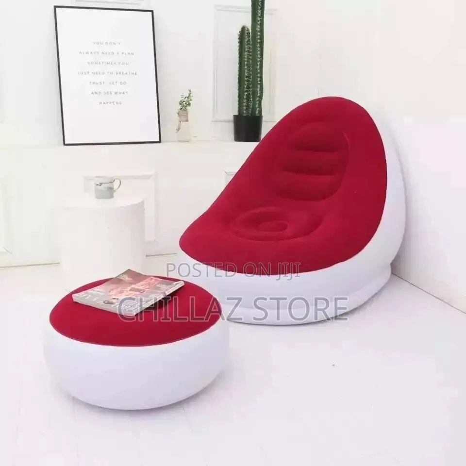 Deluxe Lounge With a Stool