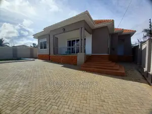Furnished 4bdrm Mansion in Kira Rich for Sale