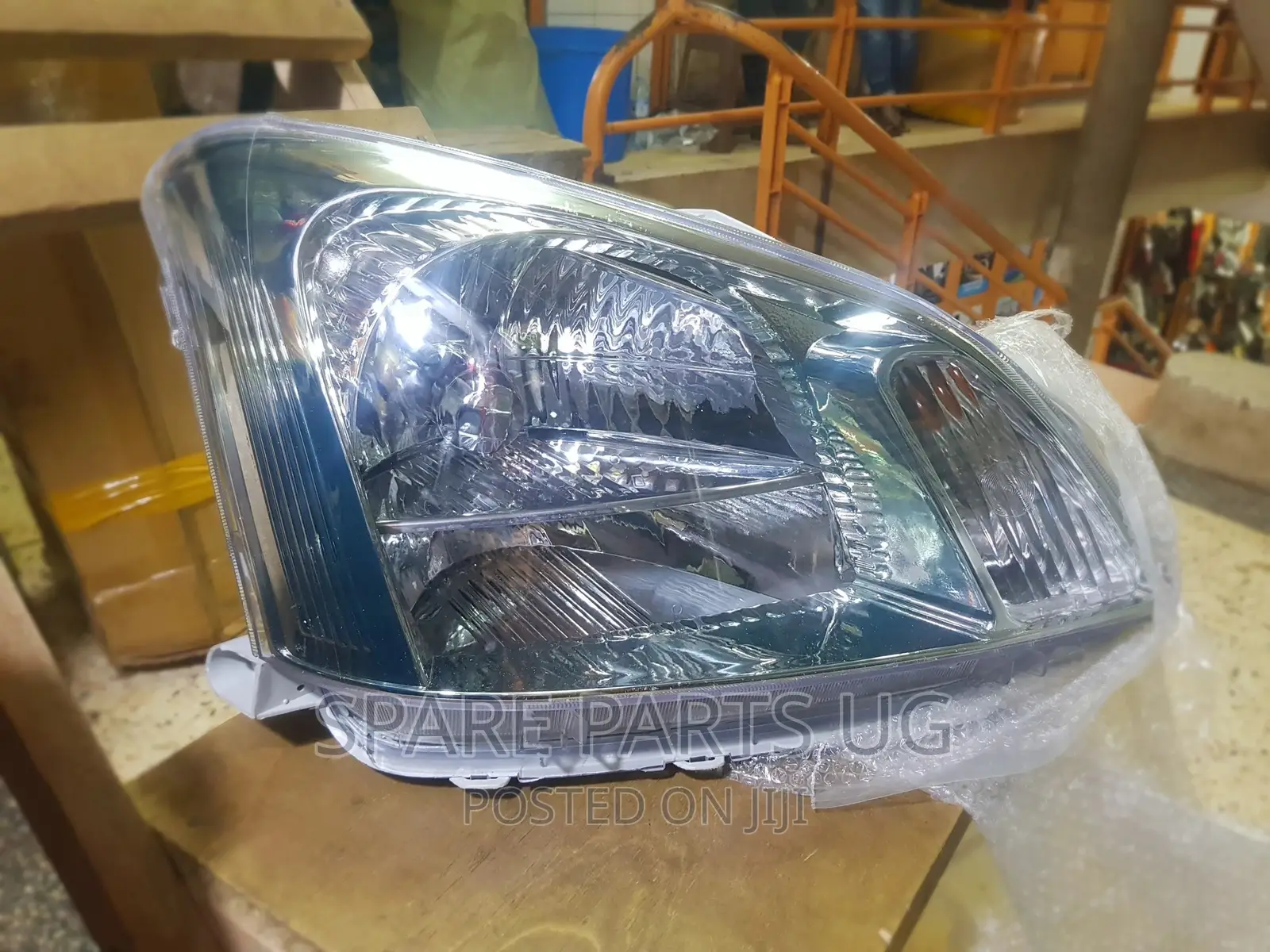 Premio 2005 - 2007 Headlamp