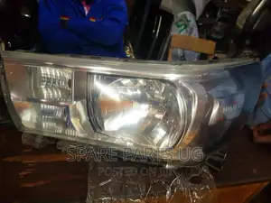 Hilux Revo 2016 Headlamp