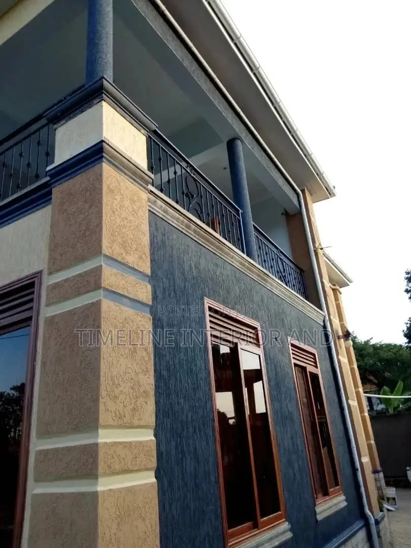 Texture Painting at Bugolobi Site.
