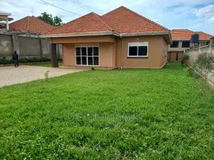 Furnished 4bdrm Maisonette in Kira for Sale