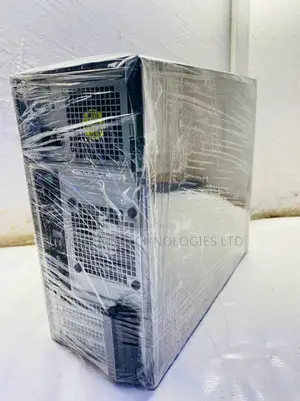 Desktop Computer Dell OptiPlex 7760 4GB Intel Core i7 HDD 500GB