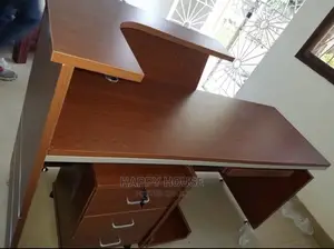 Executive Reception Desk