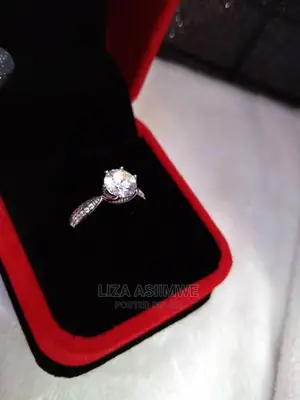 Engagement Rings Available With the Ring Box It's Self