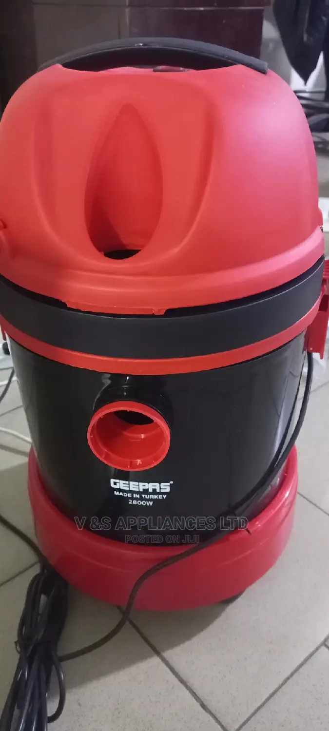 Geepas Vacuum Cleaner