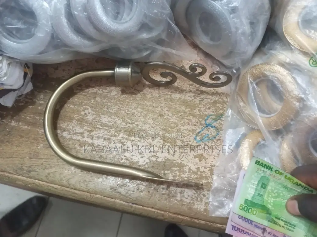 Curtain Rods/Poles(Metallic)(Twisted and Smooth)