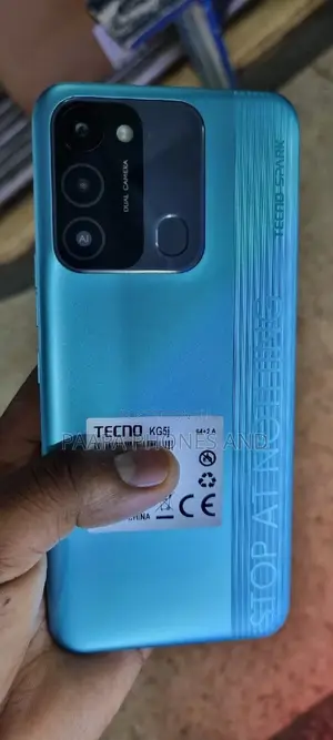 Tecno Spark 8 64 GB Blue