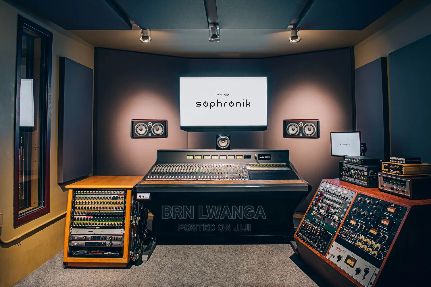Studio Building and Setting(Sbs)