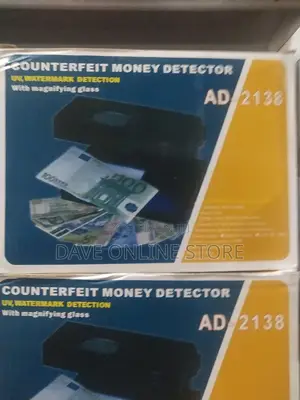 Counterfeit Money Detector With Magnifying Glass