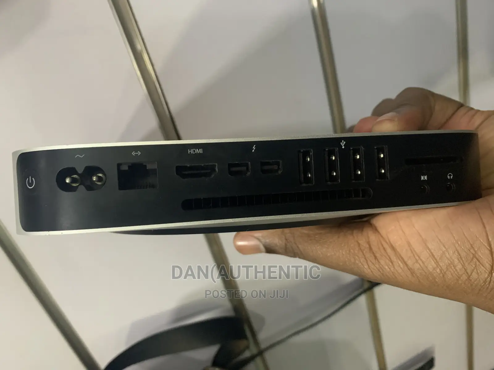 Desktop Computer Apple Mac Mini 4GB Intel Core I5 HDD 500GB