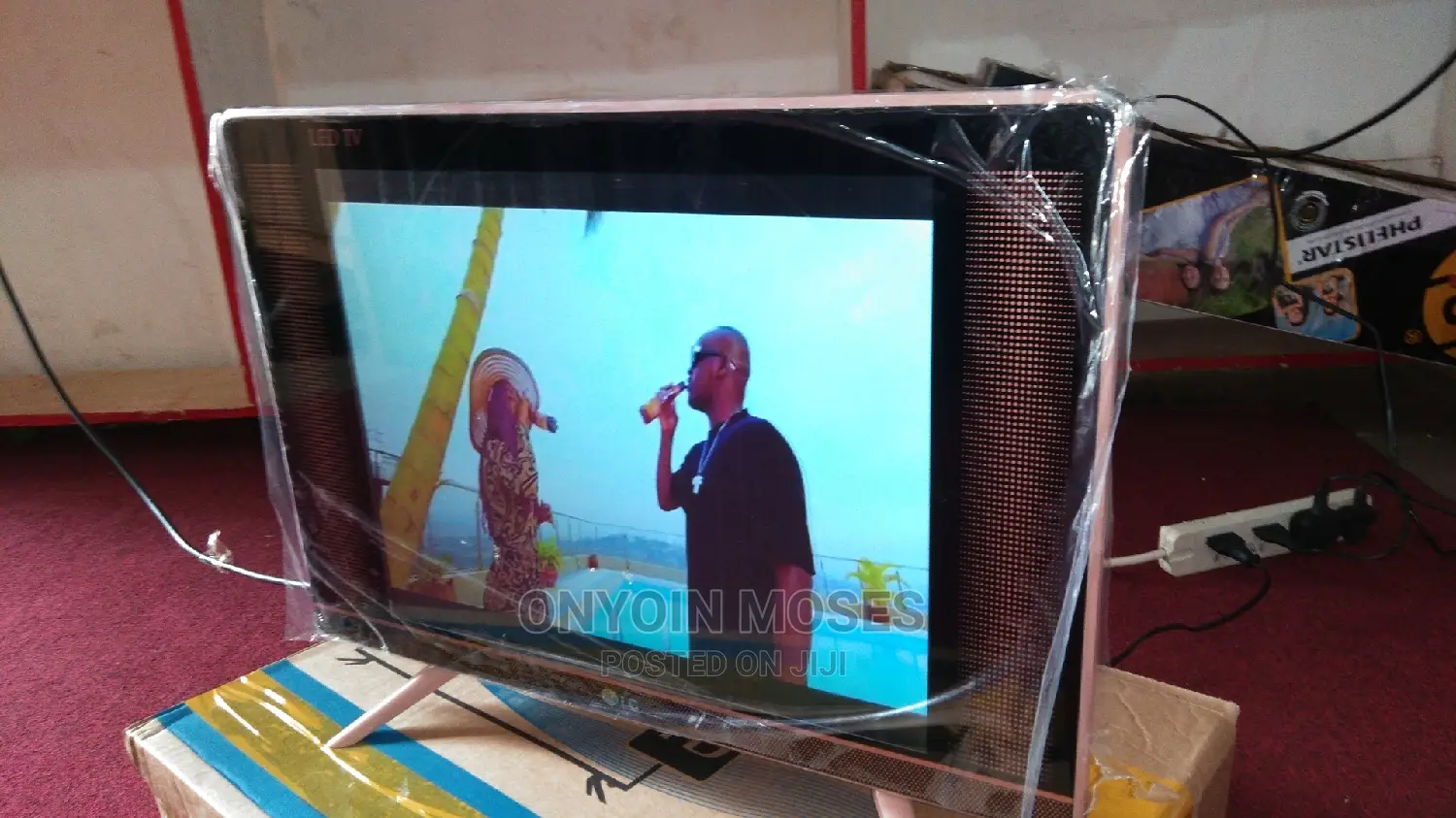 Brand New 19 Inches Digital Tv With Inbuilt Decoder