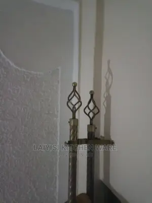 6metres Curtain Rods With End Caps and Holders Apair