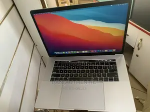 Laptop Apple MacBook Pro 2019 16GB Intel Core I9 SSD 512GB