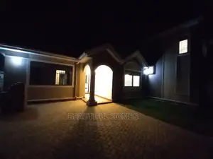 Furnished 4bdrm Duplex in Kira Tarmacked for Sale