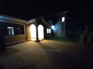 Furnished 4bdrm Mansion in Kira Wealthy for Sale