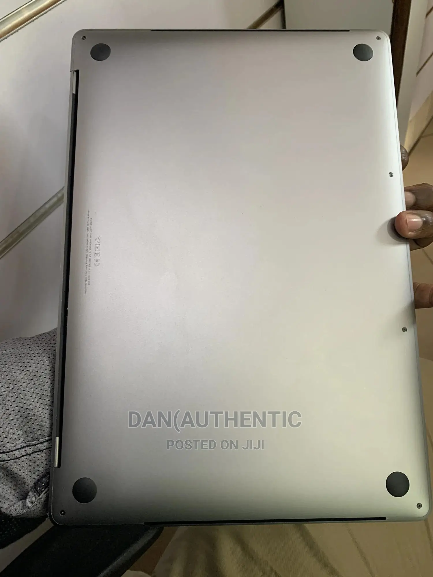 Laptop Apple MacBook Pro 2019 16GB Intel Core I9 SSD 512GB