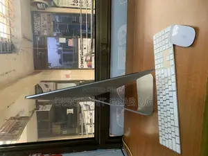 Desktop Computer Apple iMac 8GB Intel Core I5 HDD 1T