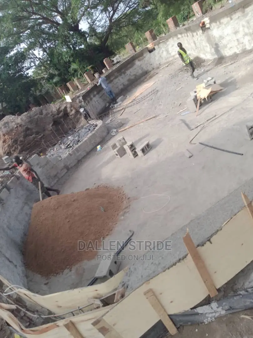Swimming Pool Construction Services