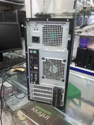 Desktop Computer Dell 4GB Intel Core I3 500GB