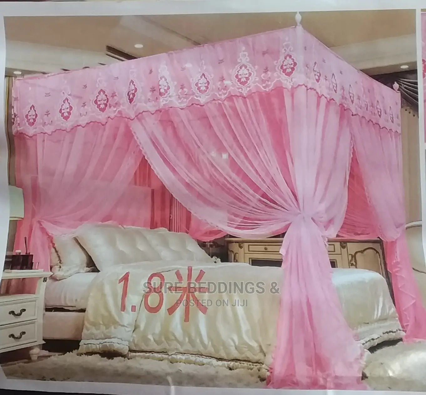 Four Stands Metalic Mosquito Nets