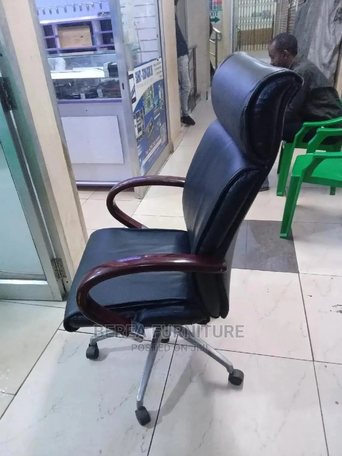 Executive Office Chair