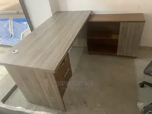 Executive Office Desk (1.6 Mtr)