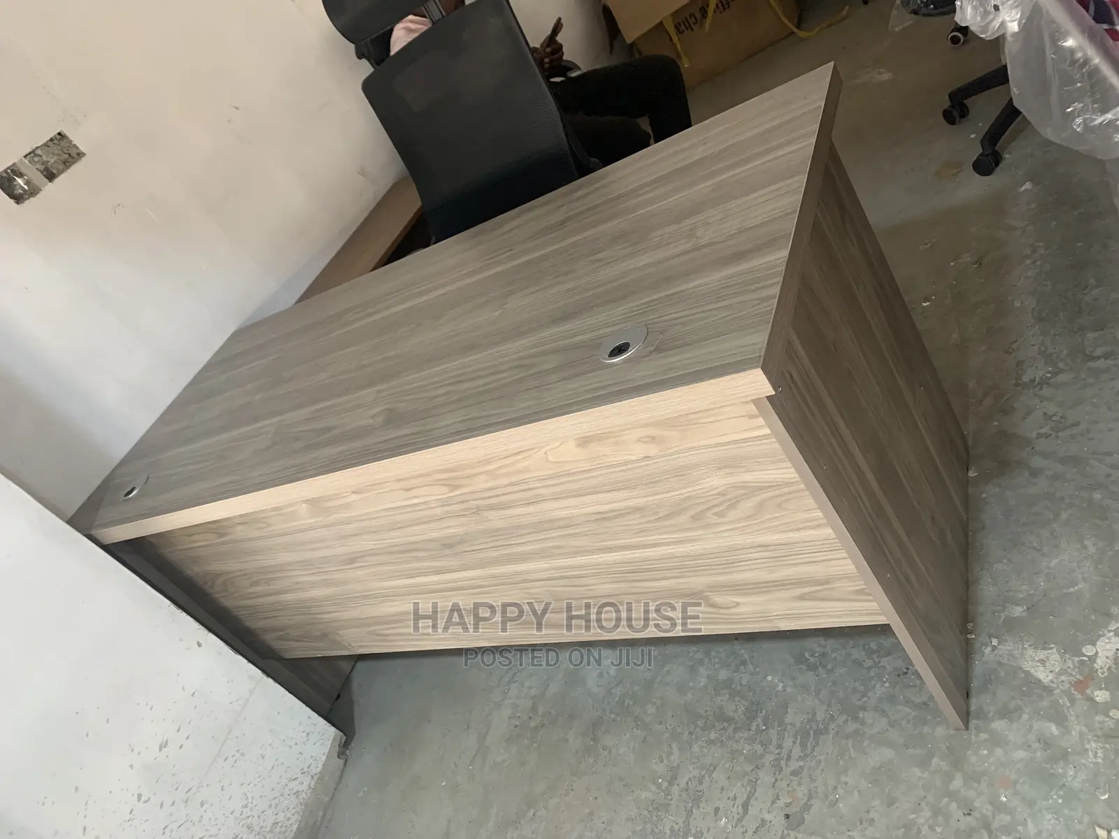 Executive Office Desk (1.6 Mtr)