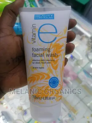 Vitamin E Foaming Face Wash