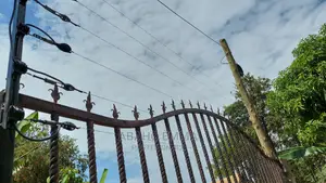 Electric Fence 1010