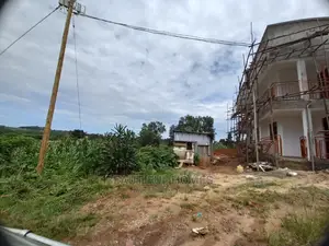 Kira 100*100 Residential Use Land on Sell