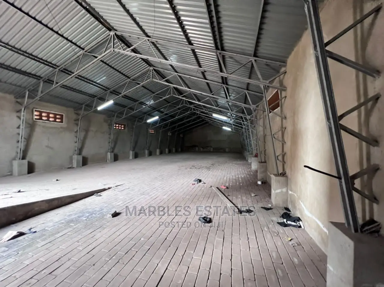 Warehouse for Rent in Industrial Area at $7