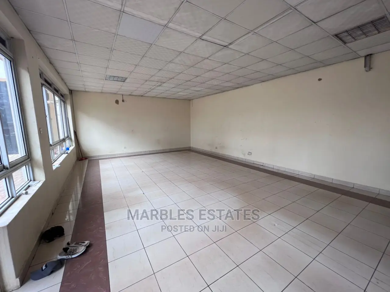 Warehouse for Rent in Industrial Area at $7