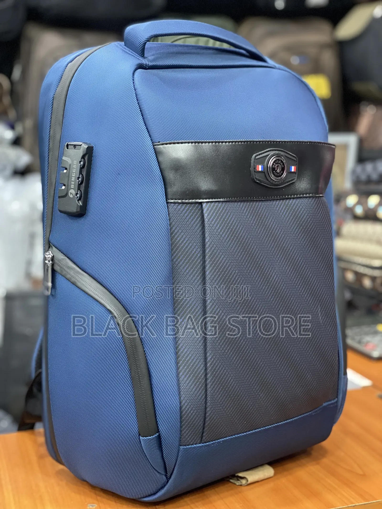 Anti-Thefty Laptop Bag