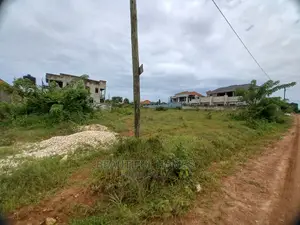 Kira Emerald Plots on Sell
