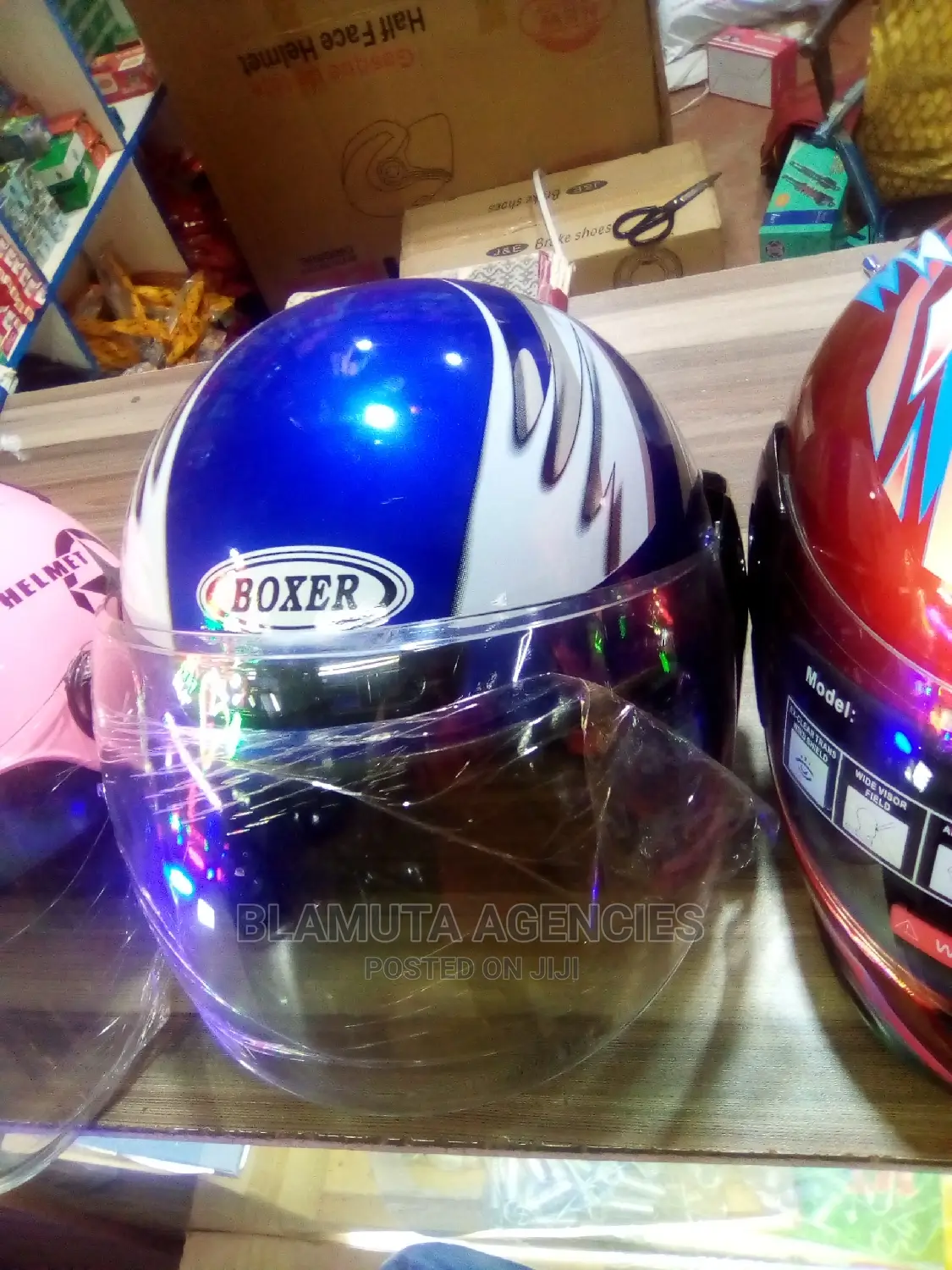 Rider's Helmets (Motorcycle Helmet Boda Helmets