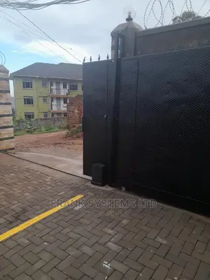 Automatic Sliding Gate System. Evo D5