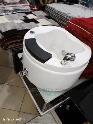 Foot Spa for Saloon Use