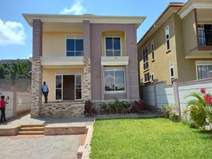 Furnished 4bdrm Mansion in Kira Posh Estate for Sale