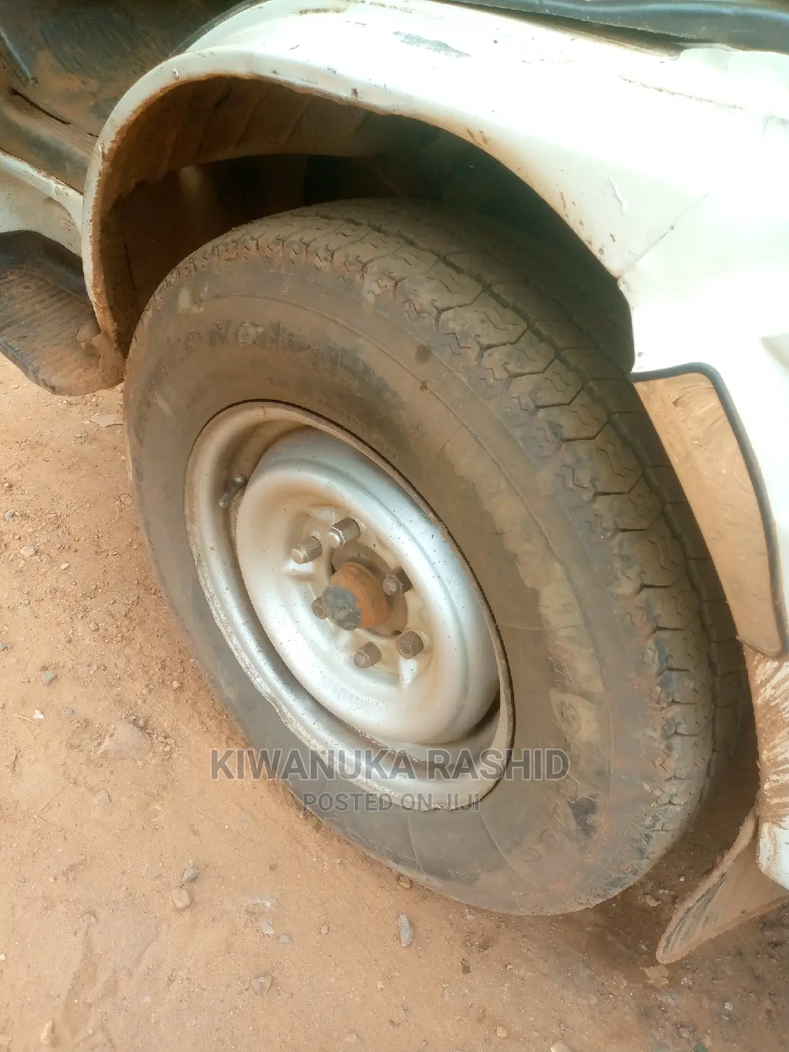 Toyota Hiace 2001 White