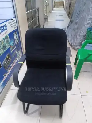 Short Back Cloth Waiting Chair