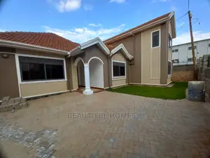Furnished 4bdrm Duplex in Kira Tarmack, Central Division for Sale