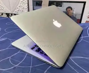 Laptop Apple MacBook Air 2019 8GB Intel Core I5 SSD 500GB