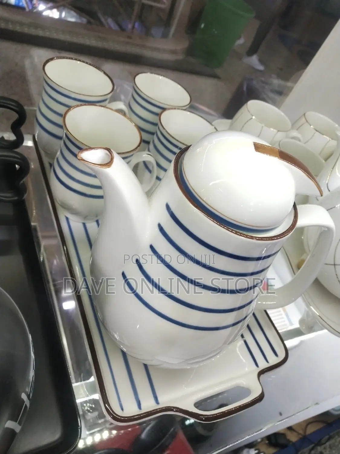 6 Tea Cups 1 Tea Pot 1 Tray All Ceramic