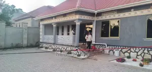 3bdrm Bungalow in Buziga, Division B for Sale