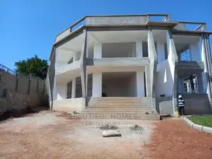 Furnished 6bdrm House in Munyonyo, Makindye for Sale