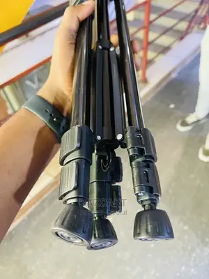 Professional Foldable Heavy Duty Phone and Camera Tripod